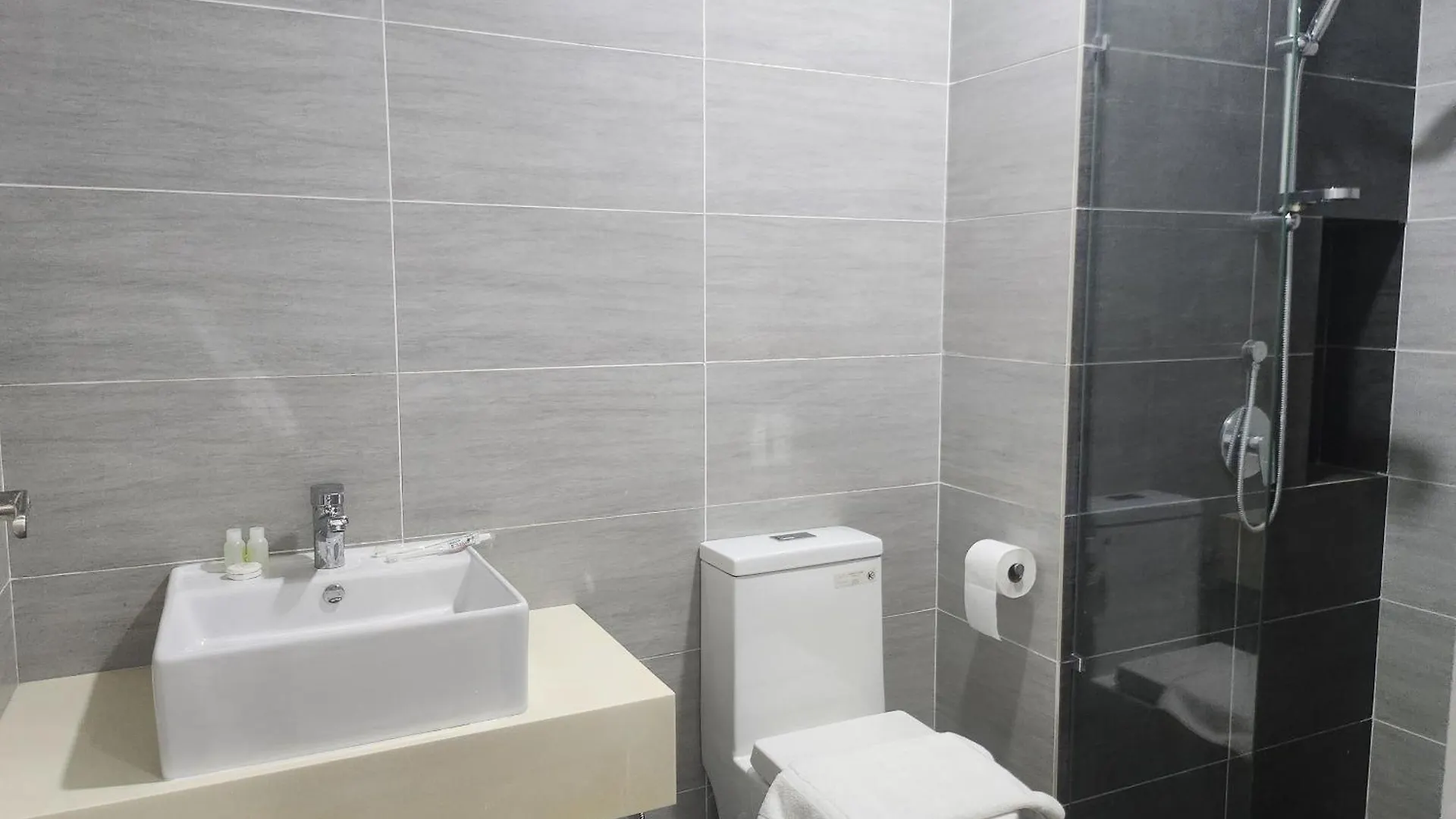Trion Kl Family Residence At Kuala Lumpur 0*,